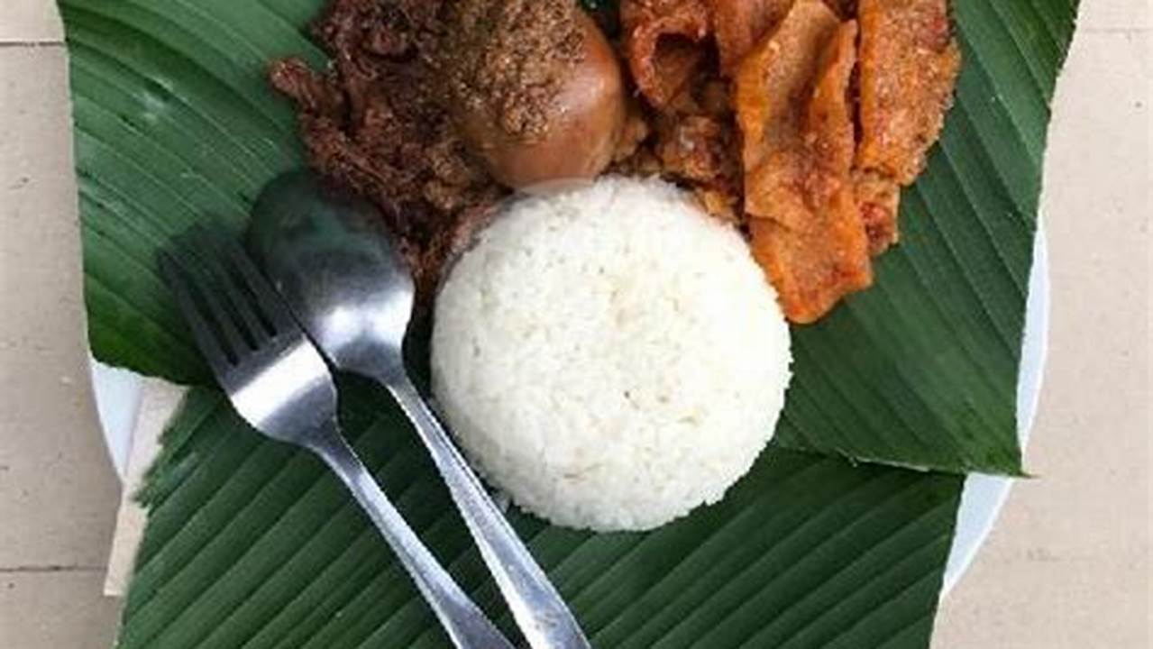 Rahasia Kelezatan Gudeg Mbarek Bu Hj Amad yang Bikin Ketagihan