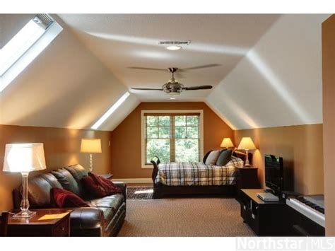 Unusual Attic Room Design Ideas30 in 2020 Bonus room