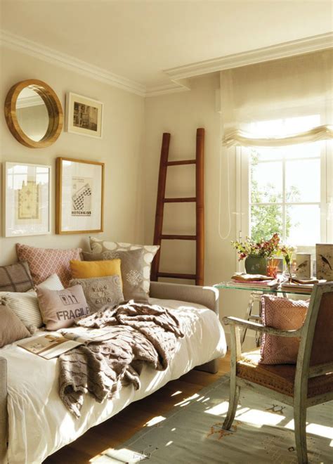 34 Cozy Office with Daybed Small Bedroom Decorating Ideas