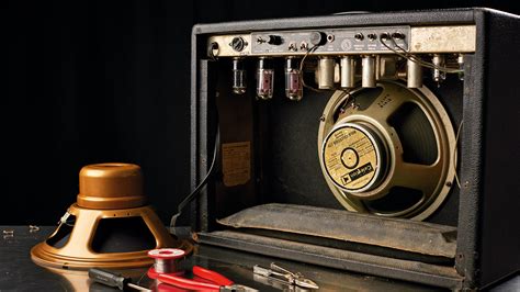 Guitar Amp Feedback Speakers