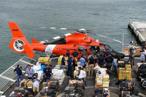 gulf of mexico helicopter crash search