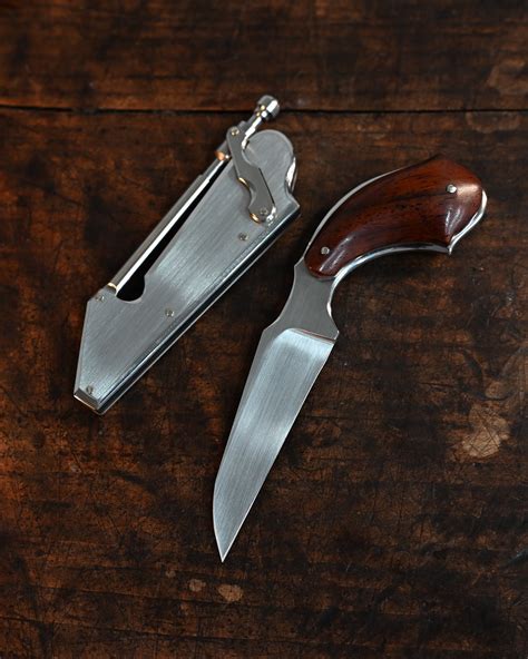 Gun Grip Knife