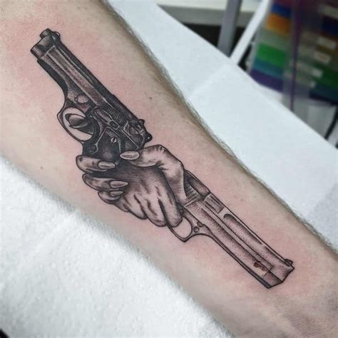 Gun Tattoos Designs
