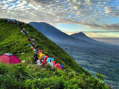 Gunung Andong Jawa Tengah
