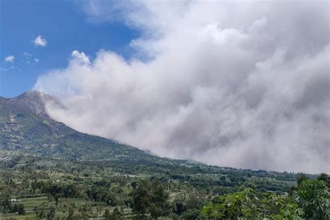 gunung merapi erupsi 11 maret 2023