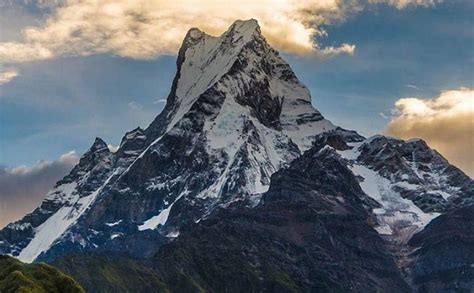 gunung paling tinggi di dunia