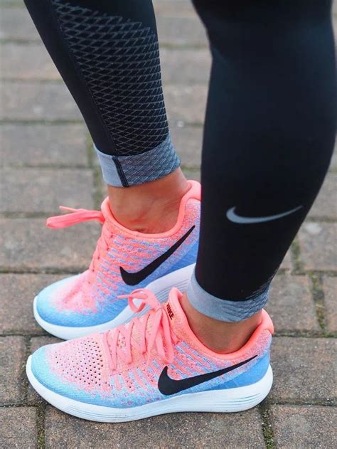 gym shoes for women nike