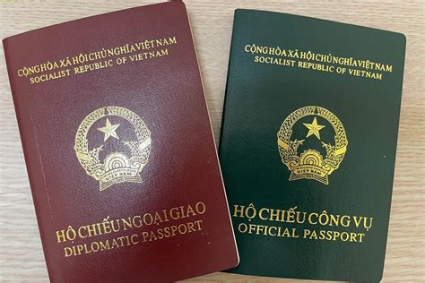 hộ chiếu ngoại giao là gì