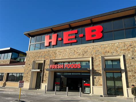 h-e-b culebra and 24th