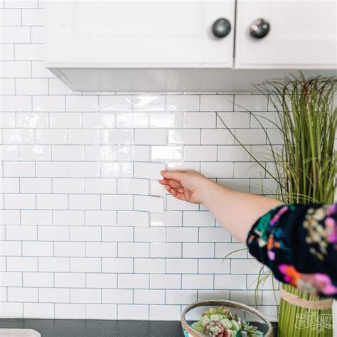 How to Install an Inexpensive Peel and Stick Backsplash Easily