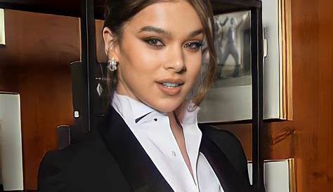 Hailee Steinfeld Net Worth (2021), Height, Age, Bio and Facts
