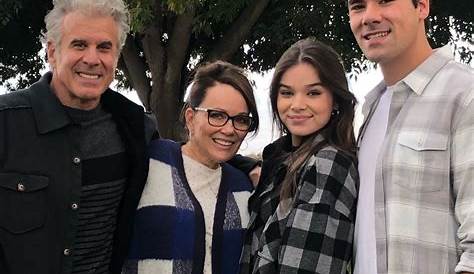 Hailee Steinfeld Parents Meet her fitness trainer father Hailee