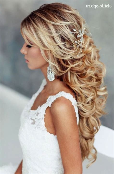Perfect Hair Styles For Long Hair Bride With Simple Style