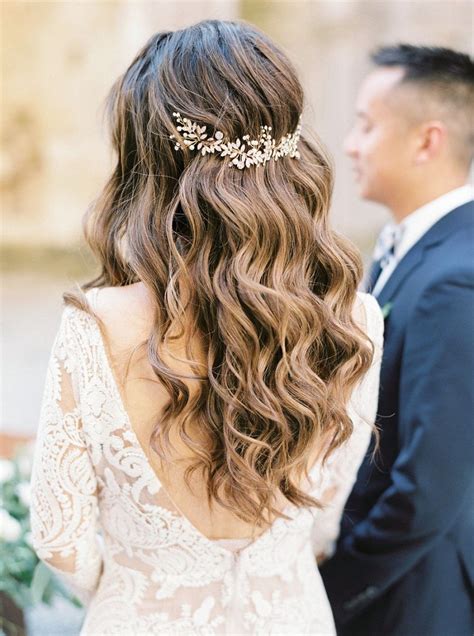Stunning Haircut For Wedding Day With Simple Style