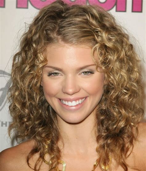 This Hairdos For Curly Medium Length Hair For New Style