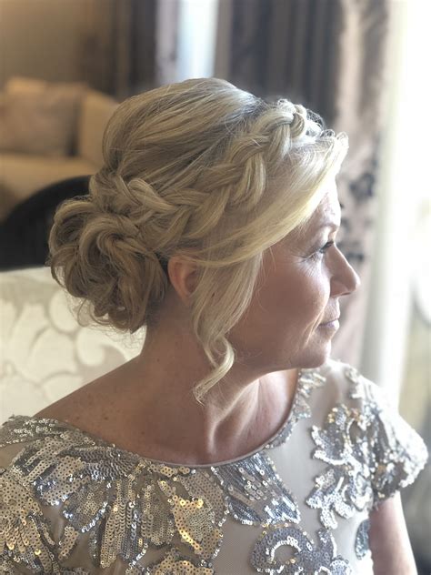 The Hairstyle Ideas For Mother Of The Groom With Simple Style