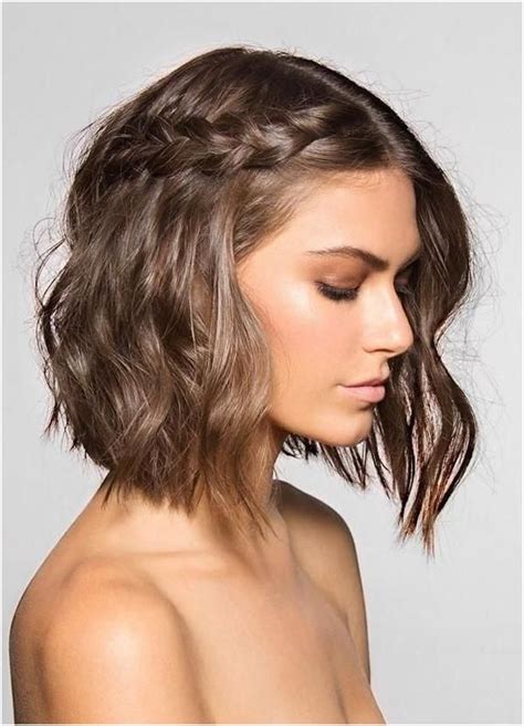 Unique Hairstyle For Short Hair Graduation For Bridesmaids