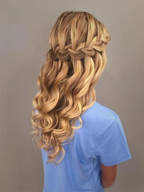 Fresh Hairstyle Ideas For School Dance With Simple Style