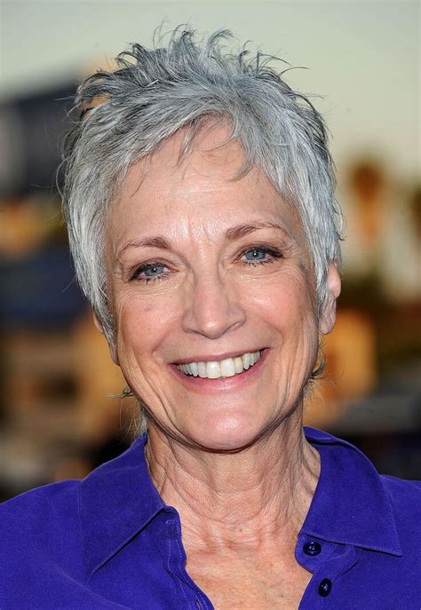  79 Gorgeous Hairstyles For Fine Grey Hair Over 50 With Simple Style