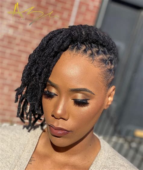  79 Stylish And Chic Hairstyles For Medium Length Dreads For New Style