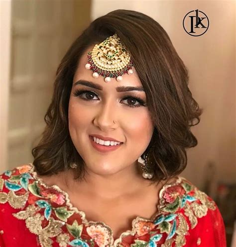 Stunning Hairstyles For Short Hair Indian Wedding With Simple Style