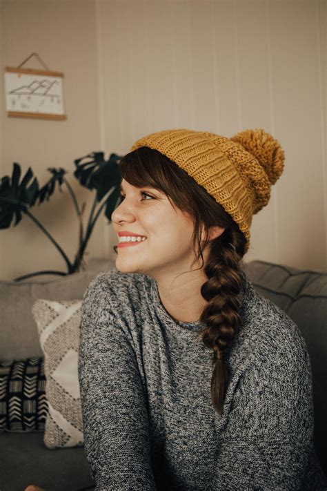 This Hairstyles To Wear With A Winter Hat Trend This Years