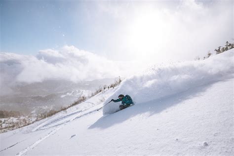 Hakuba Powder Skiing