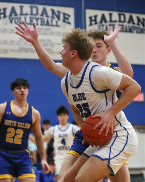 Haldane Basketball Boys Advance to Regional Finals The Highlands Current