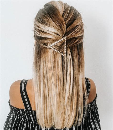  79 Ideas Half Up Hairdos For Straight Hair With Simple Style