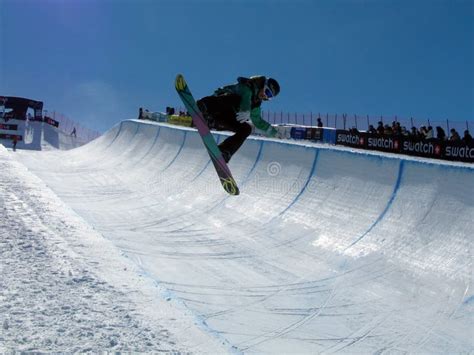 Halfpipe Snowboarding Event