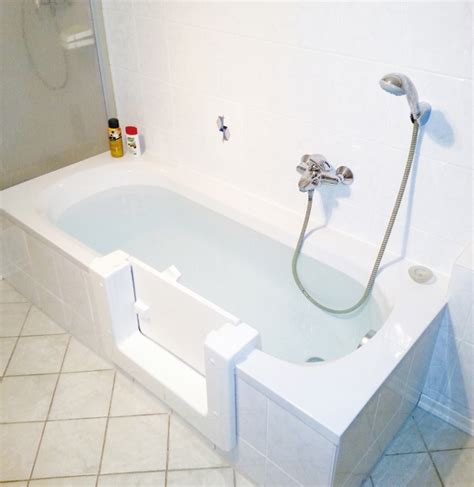 Badezimmer Fliesen in Holzoptik Bathroom renovations, Small bathroom