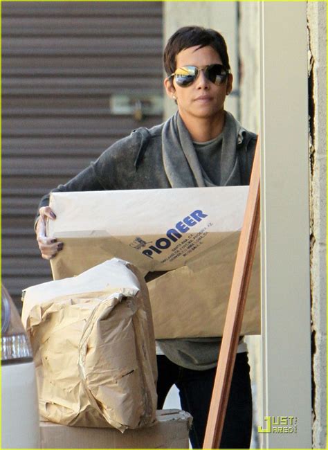 halle berry takes hard fall on