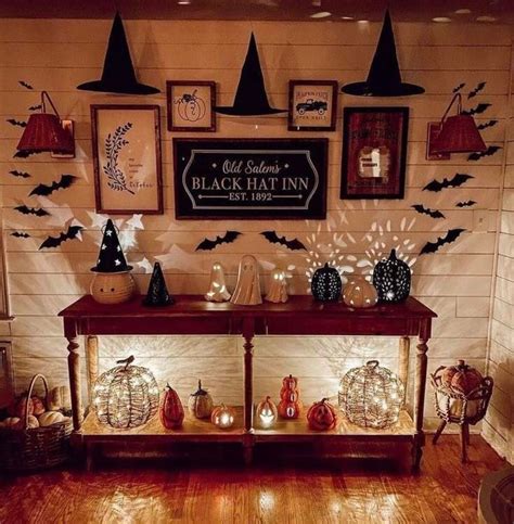 Halloween Entry Table Decor