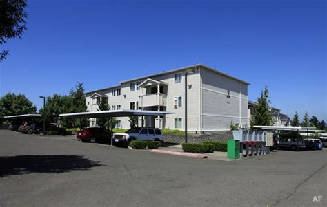 halsey oregon apartments