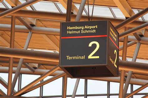 hamburg airport terminal 2