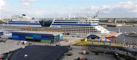 hamburg cruise terminal schedule