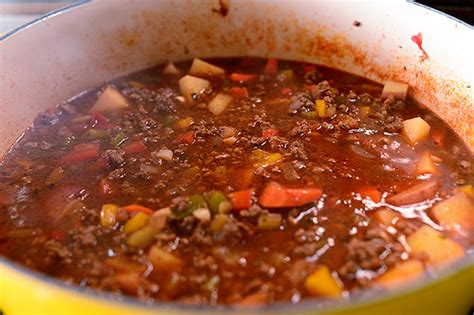 hamburger soup pioneer woman video