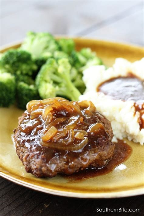 hamburger steak with gravy pioneer woman