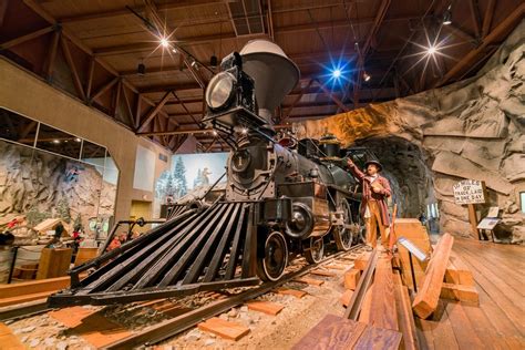hammer and rail museum