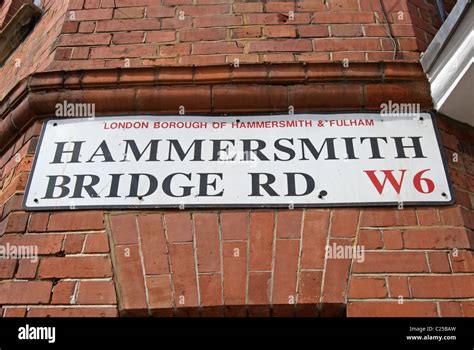 Photos Hammersmith Bridge Road Stop Tc Viral