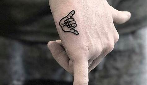 60 Traditional Hand Tattoo Designs For Men Retro Ideas