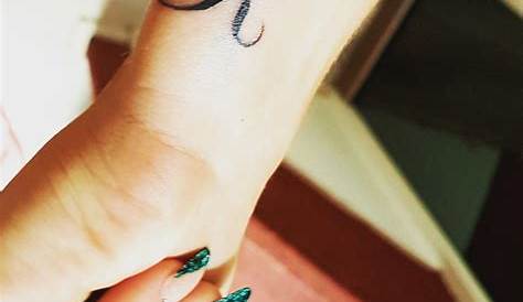 Initial letter R tattoo love in 2020 Letter r tattoo