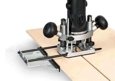 Hand Router Guide