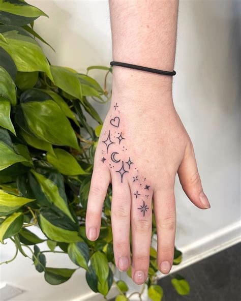 Hand Tattoos Ideas Unique