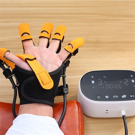 hand therapy device