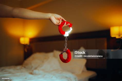 +27 Handcuffs In Bedroom 2023