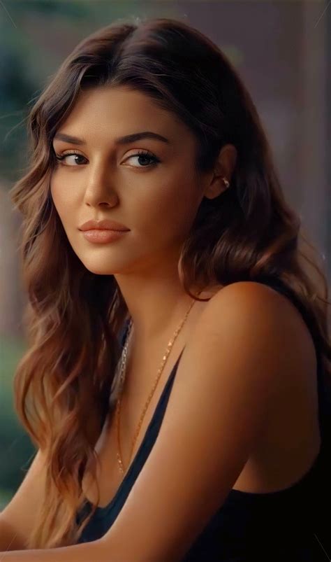 hande ercel nude