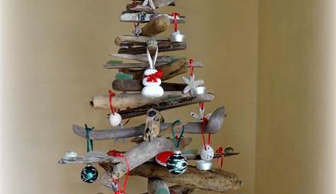 diy driftwood Christmas tree {with homemade ornaments