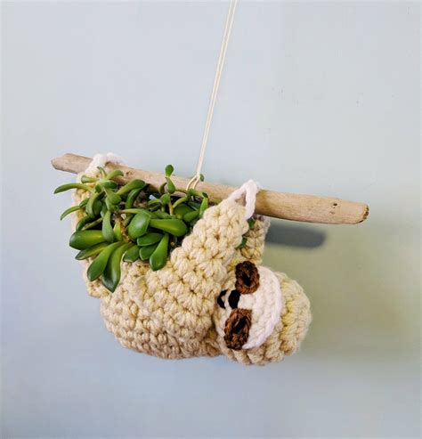 Sloth Planter Crochet Pattern Crochet sloth, Hanging sloth, Crochet plant