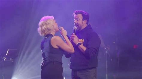 hannah waddingham jason sudeikis sing